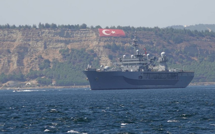 Türkiyə Çanaqqala boğazını gəmilərin keçidi üçün bağlayıb