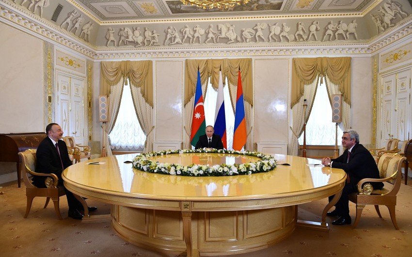 Президенты Азербайджана, Армении и России согласовали трехстороннее заявление