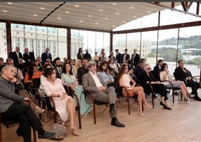 Вице-президент Фонда Гейдара Алиева Лейла Алиева приняла участие в показе документального фильма Свет за окном - ФОТО