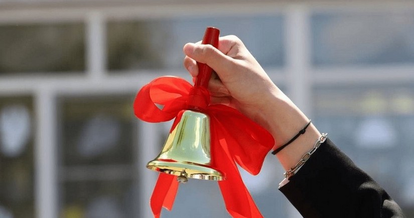 Завтра в Азербайджане прозвучит последний звонок для 102 120 выпускников 