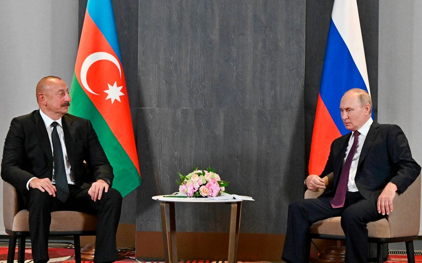 Vladimir Putin congratulates President Ilham Aliyev