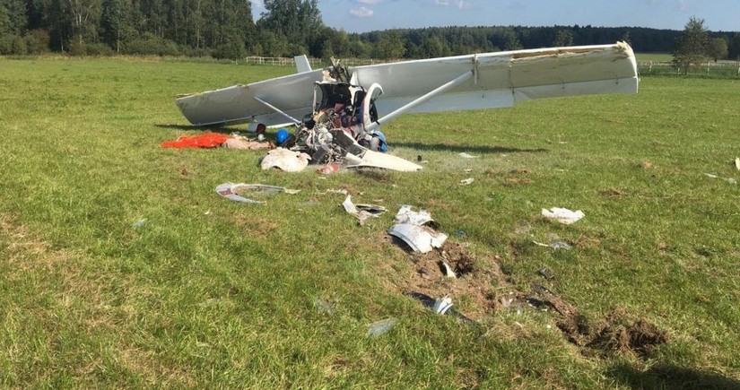 Крушение туристического самолета во Франции, есть погибшие