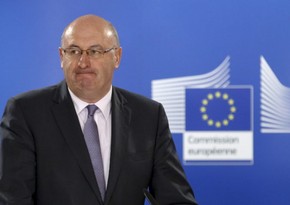 Еврокомиссар ушел в отставку из-за скандала с нарушением самоизоляции