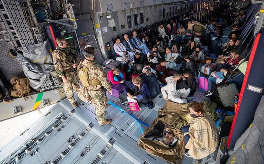 США и союзники эвакуировали еще 11 тысяч человек из Афганистана