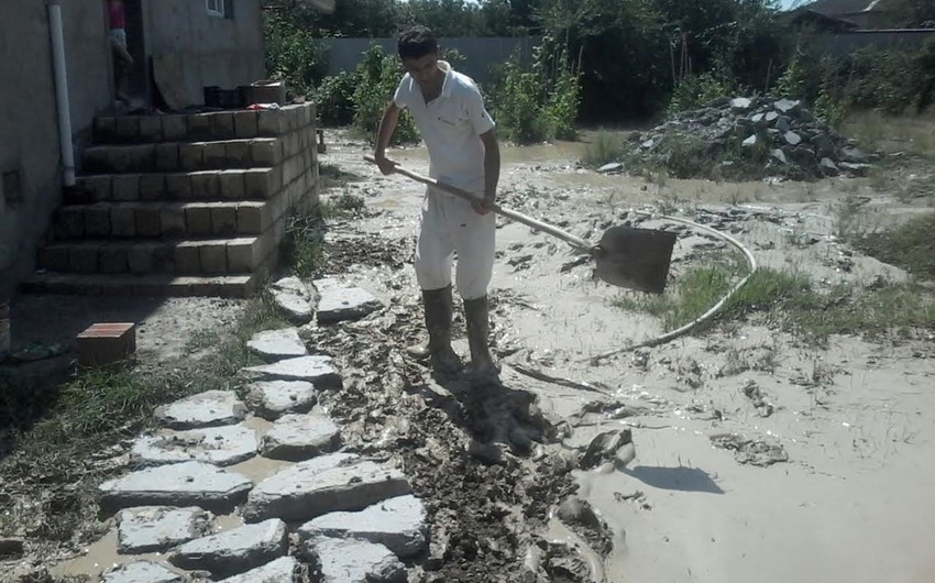В Мингячевире затоплены более сотни жилых домов - ФОТО