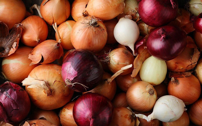 Azerbaijan earns over $2.8M from onion exports