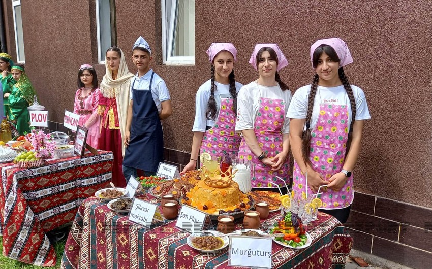 Lənkəran məktəblilərinin yay festivalı keçirilib