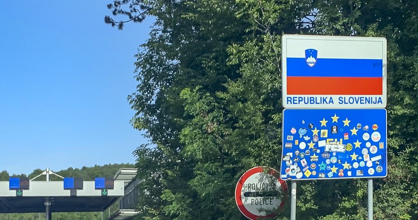 Sloveniya Xorvatiya ilə sərhəddə nəzarəti gücləndirir