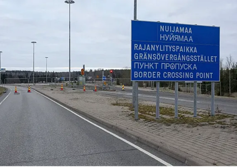 Президент Финляндии посетит КПП на границе с РФ 