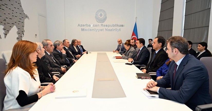 Bir qrup sənət adamına Mədəniyyət Nazirliyinin Fəxri diplomu təqdim edilib