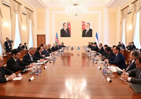Azerbaijani, Uzbek PMs hold meeting