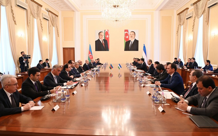 Azerbaijani, Uzbek PMs hold meeting