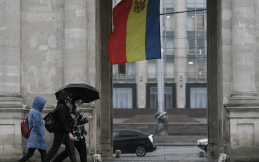 Парламент Молдовы продлил режим ЧП из-за энергокризиса