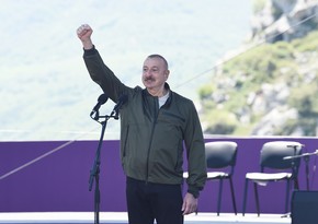 Президент Ильхам Алиев – Победоносный Верховный главнокомандующий 