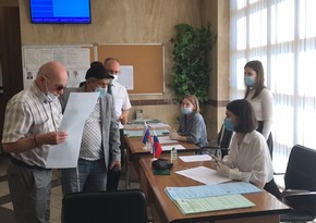 Проживающие в Азербайджане россияне голосуют на выборах в Госдуму