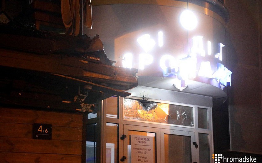 Неизвестный обстрелял из гранатомёта здание строительной компании в Киеве