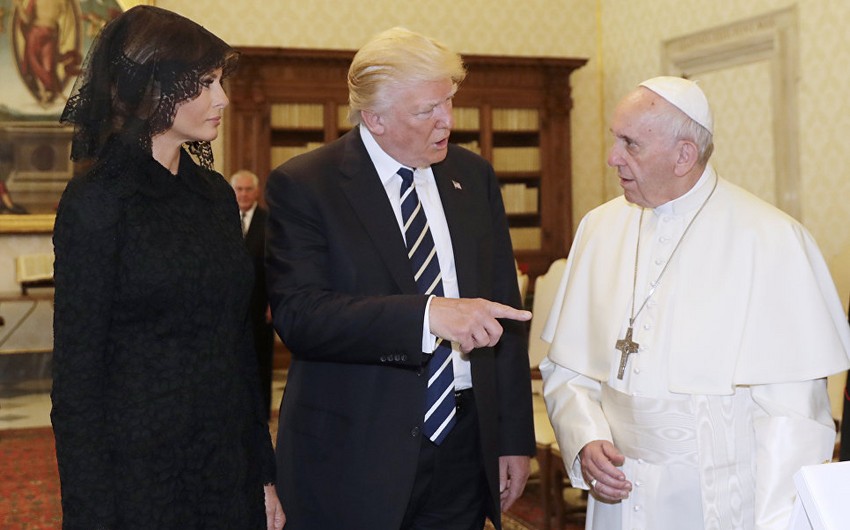 Donald Tramp Roma Papası Fransisklə görüşüb