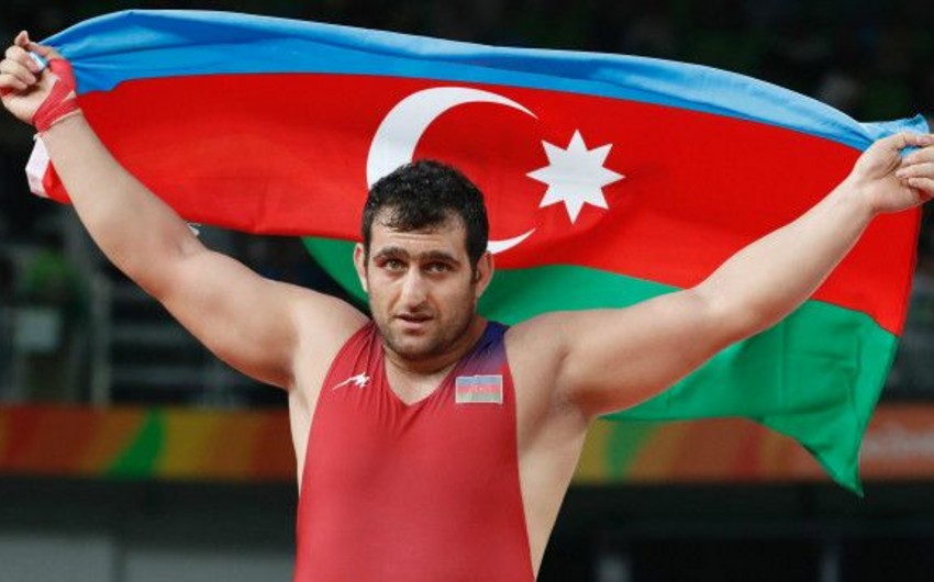 Выступающий в тяжелом весе азербайджанский борец также завоевал лицензию на Олимпийские игры Париж-2024