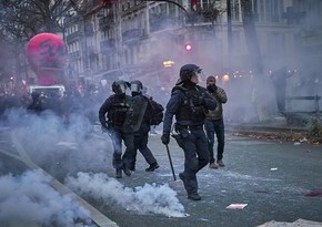 Во Франции в ходе акций против пенсионной реформы задержали более 850 человек