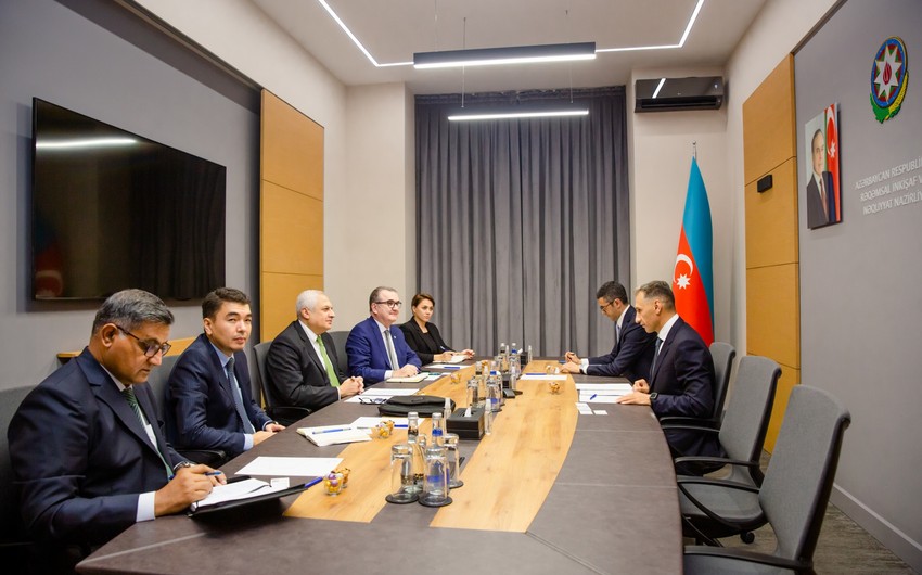 Azerbaijan, ICIEC mull financing of ICT and transport projects