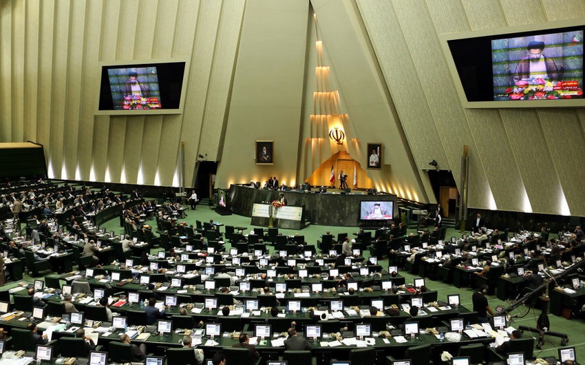 Iranian parliament receives motion calling for banning any talks with US