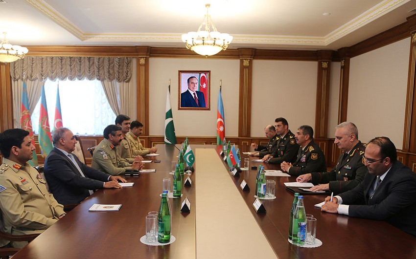 Обсудили перспективы развития сотрудничества в военной сфере между Азербайджаном и Пакистаном