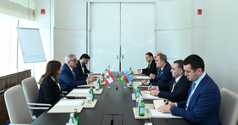 Главы МИД Азербайджана и Ливана обсудили перспективы развития сотрудничества