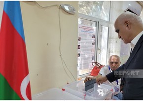 Deputy Prime Minister Shahin Mustafayev casts his vote in snap parliamentary elections