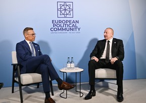 Президент Ильхам Алиев встретился в Оксфорде с президентом Финляндии Александром Стуббом 