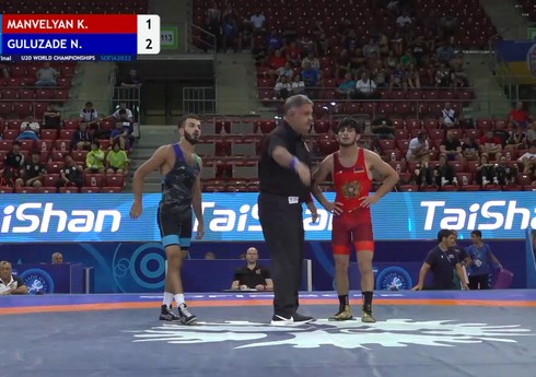 Чемпионат мира: Азербайджанский борец одолел армянина и вышел в финал