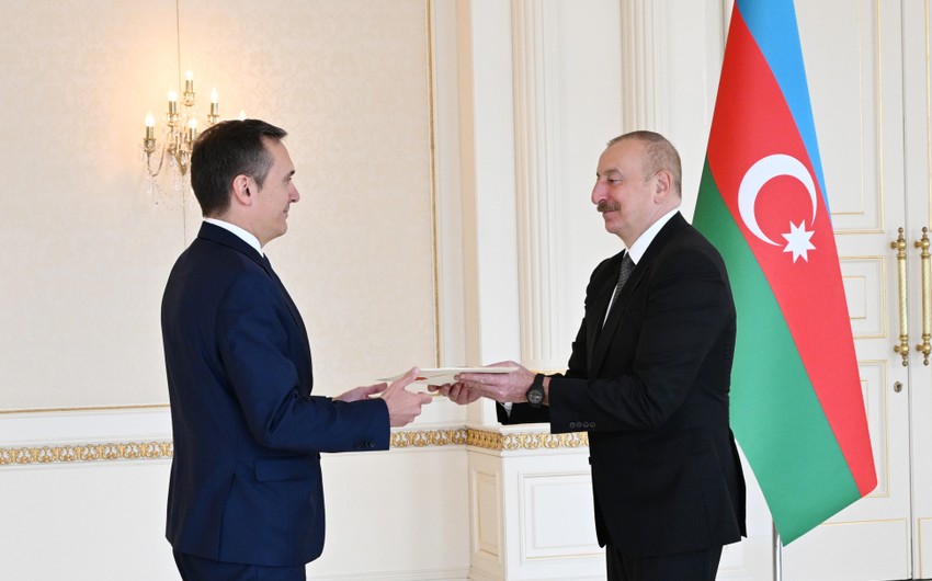 President Ilham Aliyev receives credentials of incoming Italian ambassador to Azerbaijan 