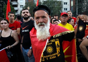 Şimali Makedoniyada nümayişçilərlə toqquşmalarda 47 polis yaralanıb