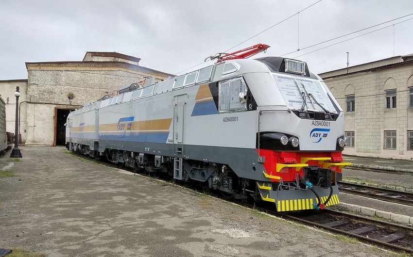 Azərbaycanda “Alstom”un ilk 7 elektrikli yük lokomotivi istismara verilib