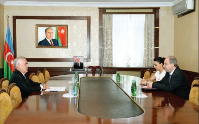 Vasif Talıbov Belçikanın ölkəmizdəki fövqəladə və səlahiyyətli səfiri ilə görüşüb