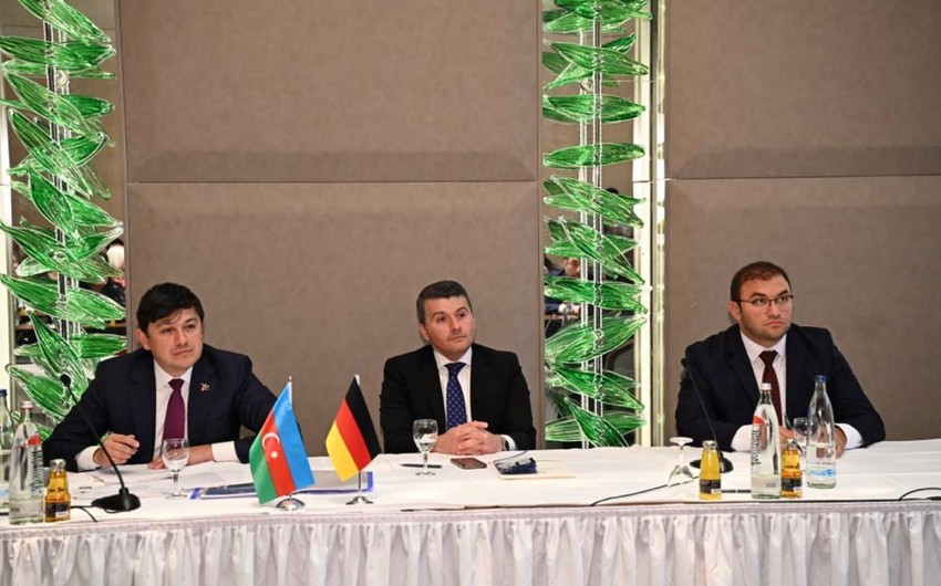 Berlin hosts meeting with Azerbaijani community within framework of 'Year of Heydar Aliyev
