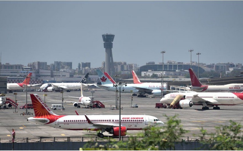 Hindistan dekabrın 15-dən beynəlxalq uçuşları bərpa edir