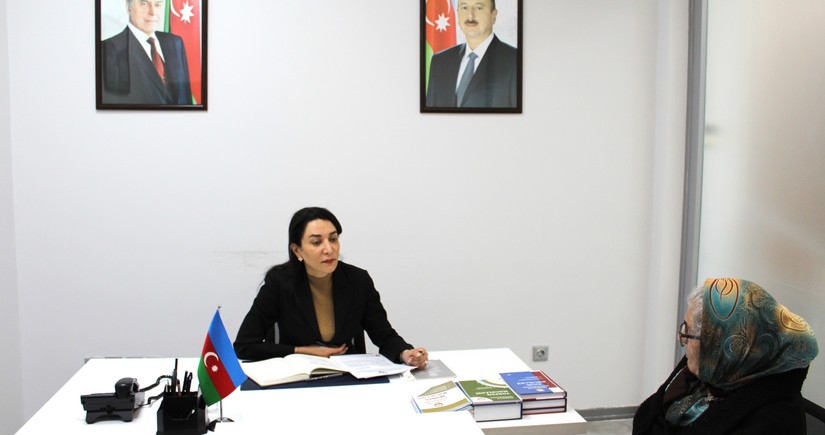 Ombudsman vətəndaşları qəbul edib