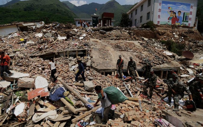 В Китае из-за землетрясения эвакуировали 21 тысяч человек