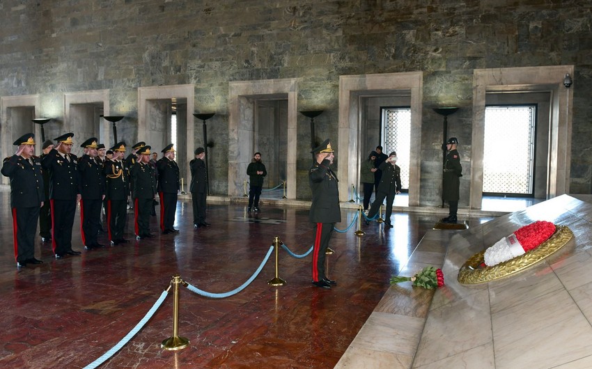 Азербайджанские генералы посетили мавзолей Аныткабир