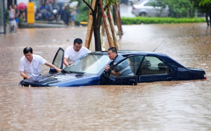 В Китае из-за наводнений погибло восемь человек