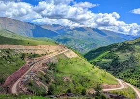 Azad edilmiş ərazilərdə qış turizm kompleksinin tikintisi müzakirə edilir