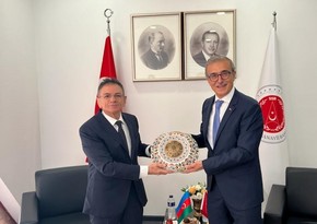 Azerbaijan's Minister of Defense Industry meets with his Turkish counterpart