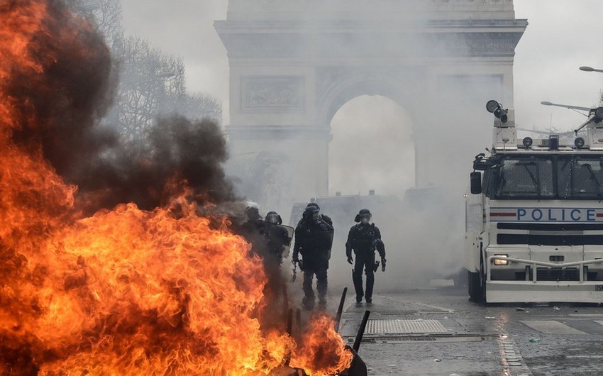 Paris parlament seçkilərindən sonra iğtişaşlara hazırlaşır