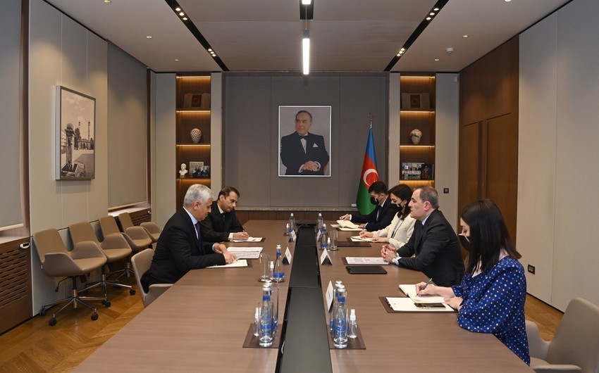 Azerbaijani FM meets with ECO Secretary-General