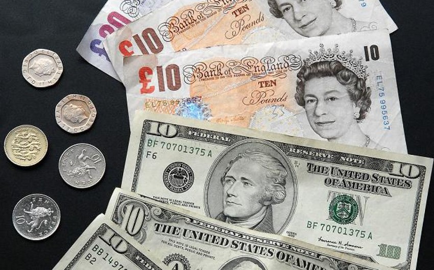 Sterling hits new 32-year low against the dollar