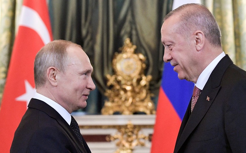Путин и Эрдоган провели беседу на ногах