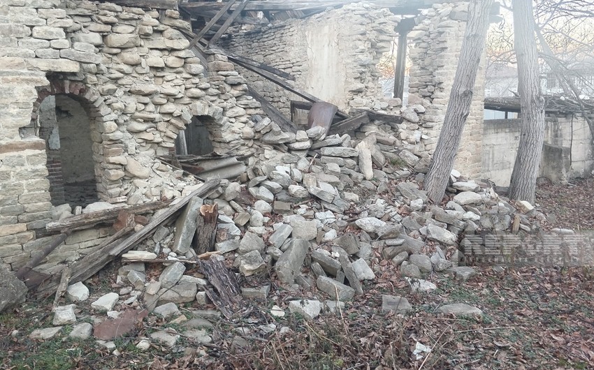 Qubada dağılmış 150 yaşlı məscid - REPORTAJ