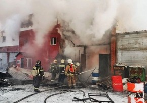 Два человека погибли при пожаре в здании завода в Санкт-Петербурге