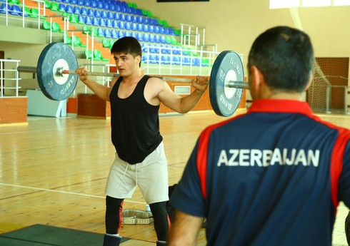 Федерация тяжелой атлетики Азербайджана переходит на клубную систему