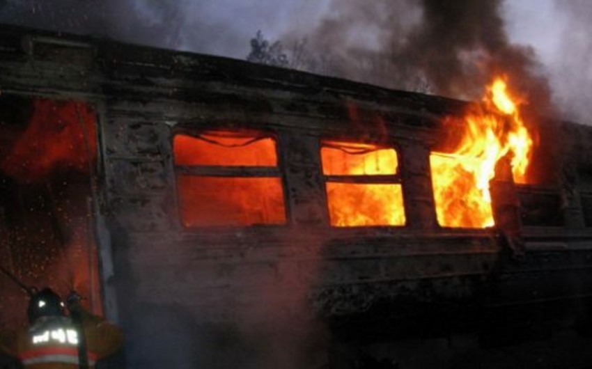 В Абшероне сгорел 21 вагон